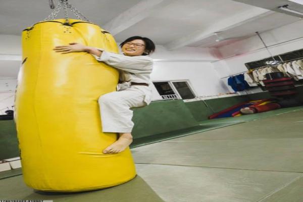小学生优秀体育项目作品展示点评(图1)